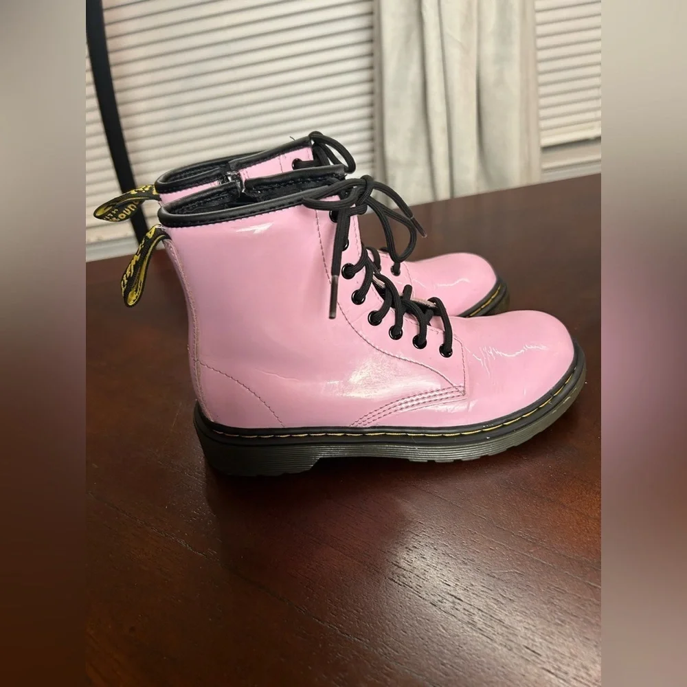 Dr. Martens JUNIOR 1460 PATENT LEATHER LACE UP BOOTS size 2